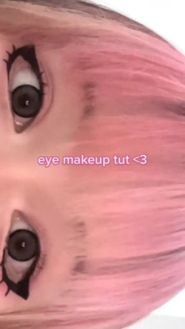 Rainbow Makeup on Instagram: "Eye makeup tutorial💘 Yay or Nay?🌸 Cr: @katpawrin 🦋 follow my another page @grunge.aestheticsssss 🦋 . . . . . . . . . . #aesthetic #aestheticfashion #aestheticstyle #grungeaesthetics #aestheticgrunge #ａｅｓｔｈｅｔｉｃ #aestheticedits #90s #90sfashion #makeup #grungetumblr #makeup #makeupartist #mua #makeuptutorial #muasfam #makeupvideo" Anime Eye Tutorial Makeup, Kawaii Anime Makeup Looks, Manga Makeup Anime, Doll Eyes Eyeliner, Kawaii Eyeliner Tutorial, Cutecore Makeup Tutorial, Manga Eyelashes Tutorial, Anime Eye Makeup Tutorial, Doll Eyes Makeup Tutorial