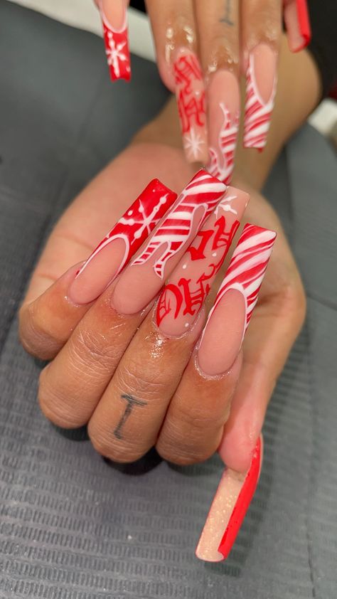 Exotic Christmas Nails, Baddie Christmas Nails Long, Christmas Baddie Nails, Extra Christmas Nails, Baddie Christmas Nails, Money King, Extra Long Nails, Nail Art Christmas, Bday Nails