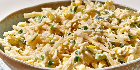 Meet Cheese Slaw: The 5-Ingredient Dip That’s Better Than Pimento Cheese Cheese Slaw Recipe, Sour Cream And Onion Dip, Easy Fast Appetizers, Cheese Slaw, Fast Appetizers Easy, Fast Appetizers, Cheese Snack, Chips And Dip, 5 Ingredient Dinners