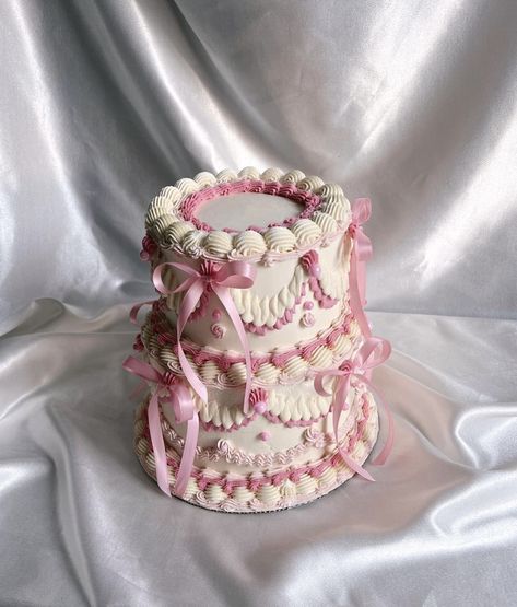 Cute Pink Cake, Hawaiian Birthday Cakes, Art Birthday Cake, Vintage Birthday Cakes, Bow Cakes, Heart Cakes, Hawaiian Birthday, Mini Cakes Birthday, 1st Birthday Themes