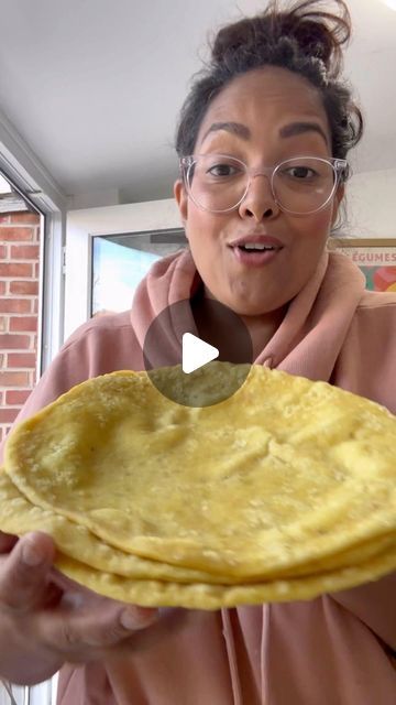 Shelina Permalloo on Instagram: "Mauritian 🇲🇺🇲🇺 Dal Puri   For the Dal mixture  200g chana dal and enough water to cover the daal by 2 inches  1tsp cumin seeds  Pinch salt   For the Puri  1/4 tsp turmeric  1tsp baking powder  1tsp salt 300g plain flour  enough water to make a very soft and pliable dough around 180ml water   Oil to cook the dal puri  Cook the Chana Dal for around 20 minutes on a high heat until you can press the daal between your fingers and it crumbles. Allow to cool completely then food process this with a pinch of salt and cumin until you get a sand like consistency  Make the puri by mixing all the ingredients together until you have a soft pliable dough and split this into 6 equal balls. Allow to rest for 1 hour (give you time to cook the daal and cool it, grind it) Mauritian Food, Chana Dal, Bread Alternatives, Cumin Seeds, Health Conscious, Plain Flour, Pinch Of Salt, Indian Style, Pretzels