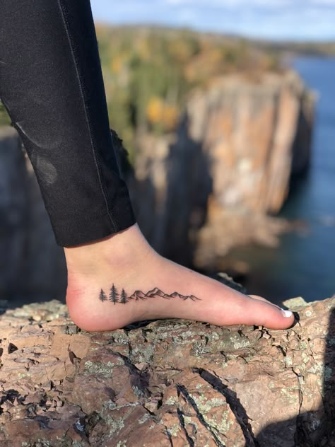 mountain tattoo Moutain Tattoos, Berg Tattoo, A Small Tattoo, Adventure Tattoo, Mountain Tattoo Design, Hiking Tattoo, Tattoos Geometric, Initial Tattoo, Small Wrist Tattoos