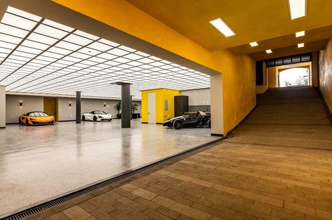 Subterranean Garage, Garage Photos, Parking Structure, Garage Design Interior, Garage Guest House, Mediterranean Style Home, Dream Car Garage, Luxury Garage, Modern Garage