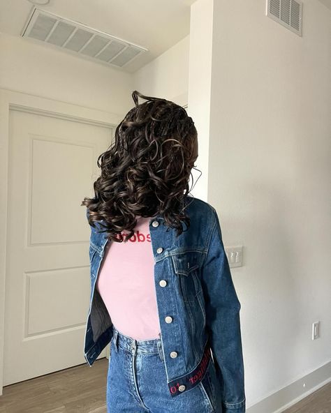 Boho French Curl Braids Short, French Curls Braids Layered Short, Short French Curls Braids Black Women, Shoulder Length French Curl Braids, Short Layered French Curl Braids, French Curl Bob, Layered French Curl Braids Bob, Short French Curls, French Curls Braids