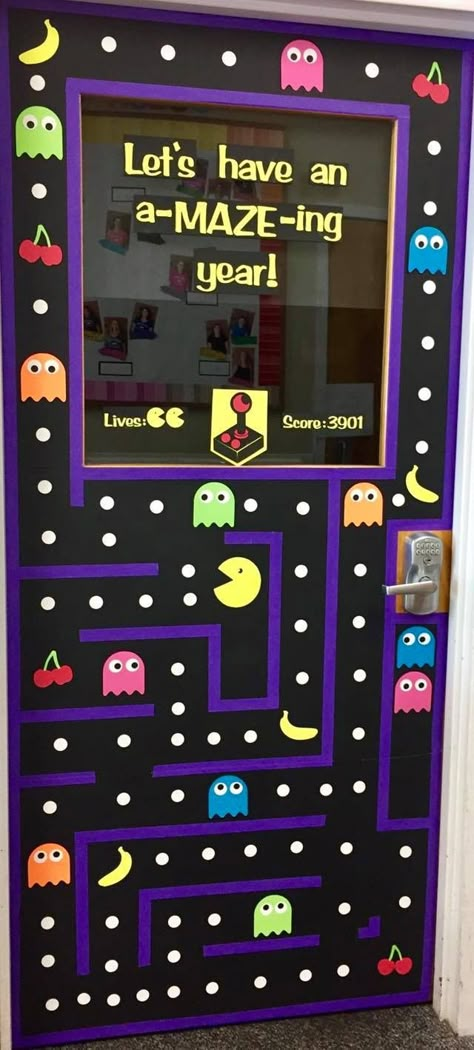 PAC MAN Door decoration 80s Classroom, Math Classroom Door, Halloween Door Decoration Ideas, Halloween Door Decoration, Classroom Door Decorations, Teacher Door Decorations, Halloween Classroom Door, Door Decoration Ideas, Minion Halloween