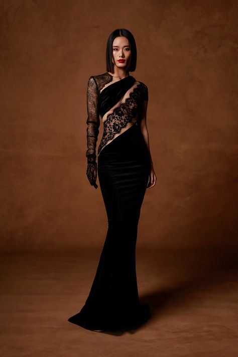 Dance The Night Away In Bronx and Banco's Dramatic Fall Collection Bronx And Banco, Luxury Dresses, Futuristic Fashion, Lace Dress Long, Fantasy Dress, Long Sleeve Lace Dress, Elegant Chic, Metallic Dress, Luxury Dress