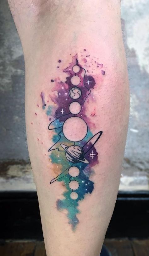 120+ Cool Space Tattoo Ideas - Galaxy, Universe Tattoo Designs - TattoosBoyGirl Font Tato, Planet Tattoo, Tattoo Diy, Planet Tattoos, Galaxy Tattoo, Tattoo Zeichnungen, Theme Tattoo, Watercolor Tattoos, Inspiration Tattoos