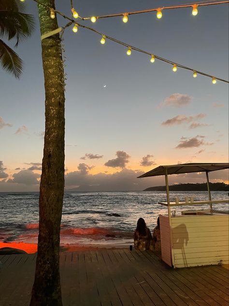 Tiki Bar Aesthetic, Beach Bar Aesthetic, Manifesting Aesthetic, Bar Aesthetic, Night Summer, Palm Trees Beach, Beach Night, Dream Place, Beach Bar