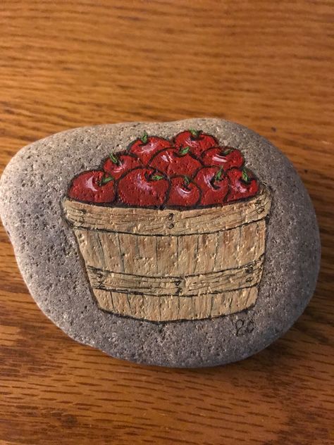 Apple basket Apple Basket, Apple Baskets, Apple Painting, Paint Rocks, Apple Barrel, Painted Rocks Kids, Painting Rocks, Rock Ideas, Paint Rock