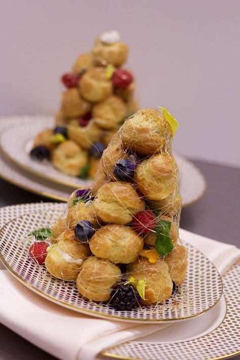 Mini Croquembouche towers are so pretty you almost don't want to eat it! Dazzle your party guests with this colorful dessert! #peppersfinecatering Zumbo Desserts, Wedding Cake Alternatives, Edible Favors, Colorful Desserts, Catering Desserts, Wedding Cake Flavors, Creative Desserts, Cool Wedding Cakes, French Pastries