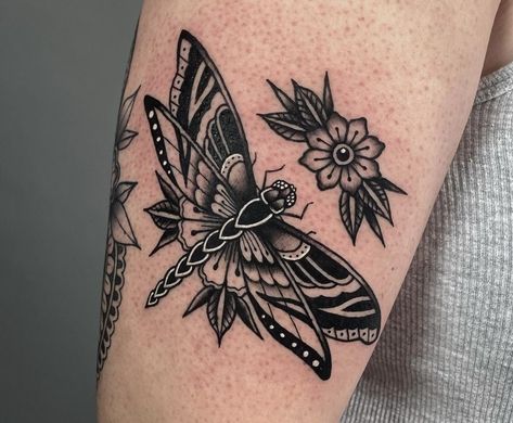 Heart Dragonfly Tattoo, American Traditional Bug Tattoo Black, Traditional Style Dragonfly Tattoo, Sleeve Filler Ideas Women Traditional, Old School Dragonfly Tattoo, American Traditional Tattoos Bicep, Traditional Forearm Tattoos For Women, Dragonfly Coverup Tattoo, Moth Tattoo Elbow Crease