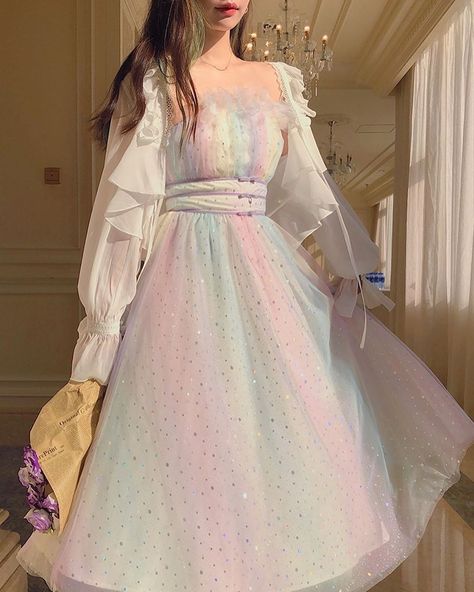 Korean Prom Dresses For Teens, Korean Prom Dresses, Yn Photo, Korean Prom, Sparkly Wedding Dress, Instyle Magazine, Prom Dresses For Teens, Kawaii Fashion Outfits, Fairytale Dress