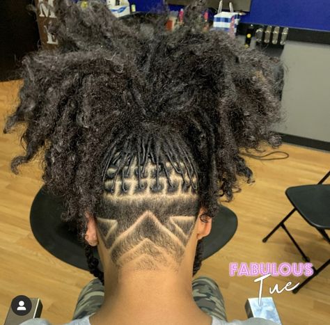 Loc Hairstyles With Hats, Dreadlock Undercut Women, Locs With Shaved Back, Undercut Hairstyles Women Locs, Locs And Undercut, Dreads With Undercut Black Women, Undercut Loc Styles, Undercut On Locs, Locs Undercut Women