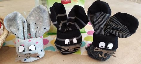 Ostergeschenk „Sockenhasen“ – WurmWeb Winter Glove, Gloves, Internet, Pins