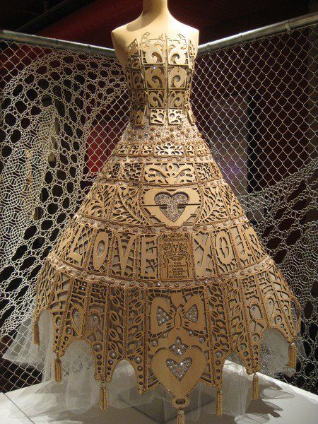 lace wood Calais France, Fashion Museum, Museum Fashion, Dress Forms, Art Brut, Art Dress, Lace Gown, Intricate Designs, Mode Inspiration