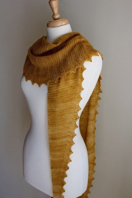 Jagged Triangular Scarf Side Sideways Shawl, Leah Michelle, Free Knit Shawl Patterns, Garter Stitch Scarf, Knit Scarfs, Knitting Patterns Free Scarf, Knitted Shawl, Free Scarf, Knit Shawl