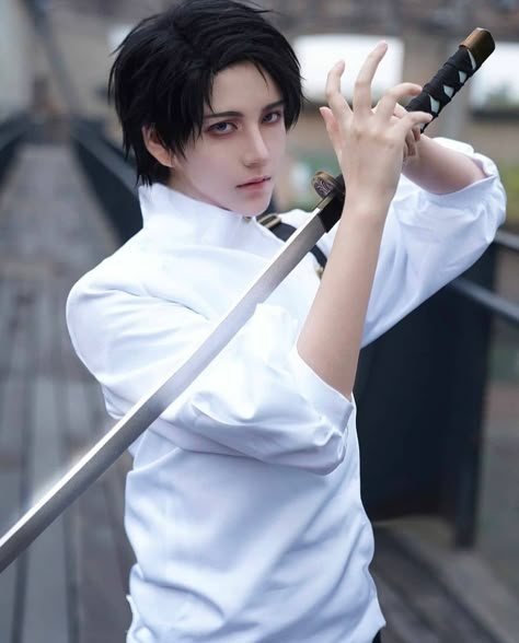 Yuta Cosplay, Okkotsu Yuta, Makeup Skills, Yuta Okkotsu, Surreal Photos, Epic Cosplay, People Poses, Body Reference Poses, Male Cosplay