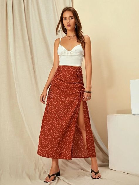 Skirt Top Western Outfit, Skirt And Top Western Outfit, Ruched Skirt Outfit, Estilo Hippie, Womens Maxi Skirts, Ruched Skirt, A Skirt, Looks Chic, Samara