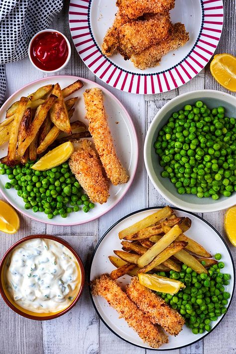 Homemade Fish Fingers (Fish Sticks) Apricot Walls, Homemade Fish Fingers, New Air Fryer Recipes, Fish Fingers, Fish Finger, Seafood Recipes Healthy, Fish Sticks, Healthiest Seafood, Cooking Homemade