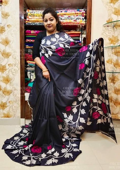 Screen Printing Saree Designs, Screen Printing Ideas, Onam Sarees, Lace Saree Designs, Saree Borders, Onam Saree, Elegant Sarees, Saree Painting, Lace Saree