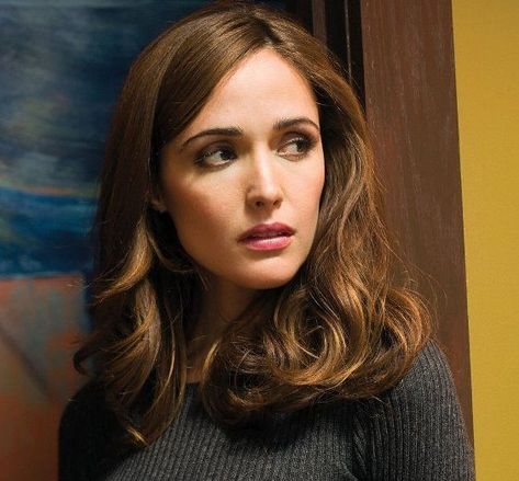 Rose Byrne Mary Rose Byrne, Wallpaper Rose, Rose Byrne, Actrices Hollywood, Emmy Awards, Girl Crushes, Celebrity Hairstyles, South Wales, Celebrities Female