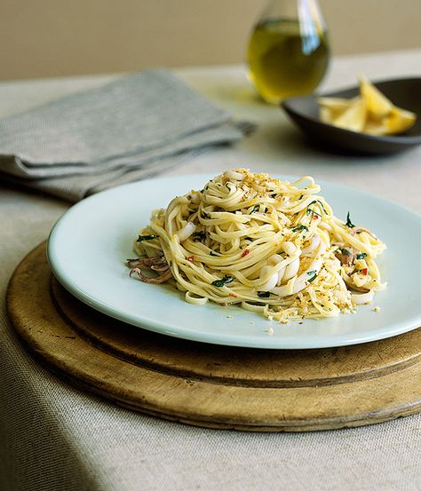 Taglierini+with+squid,+garlic+and+chilli Chinese Spring Rolls Recipe, Squid Pasta, Chinese Spring Rolls, Spring Rolls Recipe, Chilli Recipe, Calamari Recipes, Squid Recipes, Recipe Pasta, Chilli Recipes