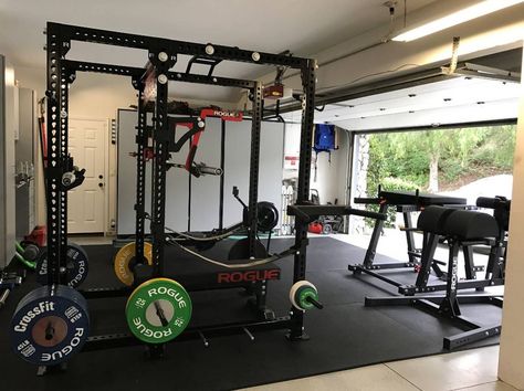 Beefy home gym - Home Gym Inspiration Home Gym Basement, Home Gym Inspiration, Dream Home Gym, Home Gym Setup, Home Gym Garage, Gym Setup, Diy Home Gym, Basement Gym, Gym Room At Home