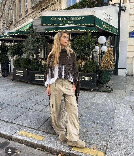 Madrid Street Style, Europe Winter Outfits, Fall Italy Outfits, Spain Outfit Ideas, Aesthetic Ropa, Madrid Outfits, Spanish Outfits, Spain Outfit, Styling Clothes