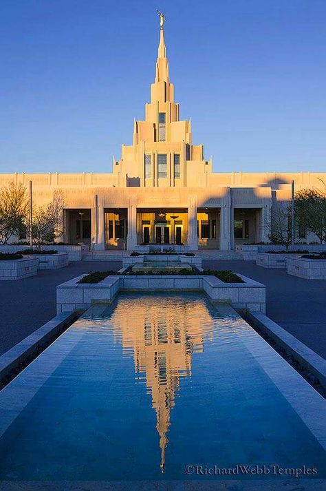 Phoenix, AZ Temple..look at that reflection!  ♡♡ Lds Inspiration, Phoenix Az, Phoenix, Temple, House Styles, Home Decor, Home Décor