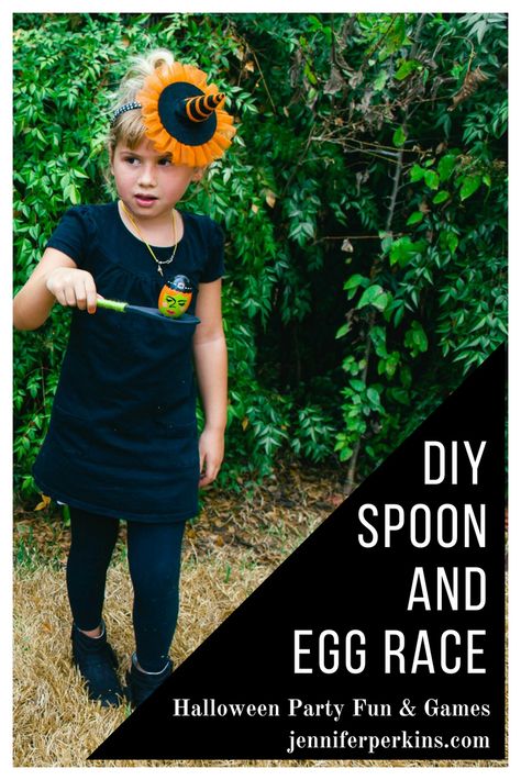 DIY Spoon and Egg Race - Halloween Party Fun and Games #halloweengame #halloweencraft #halloweendiy #halloweenspoonandeggrace #halloweenpartygame #fallfestivalgames Egg And Spoon Race Ideas, Halloween Games With Ping Pong Balls, Halloween Egg And Spoon Race, Spoon Relay Race, Eyeball Dig Halloween Game, Halloween Eggs, Egg And Spoon Race, Fall Festival Games, Fun Halloween Party Games