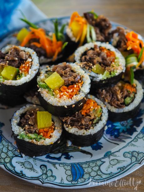 Beef Gimbab Kimbap Beef Kimbap Recipe, Kimbap Fillings, Bibimbap Roll, Tuna Gimbap Korean, Korean Kimbap Recipes, Bulgogi Kimbap Recipe, Salmon Kimbap, Korean Spam Recipes, Kimbab Recipe