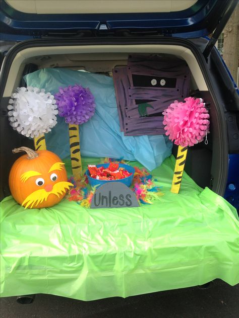 The Lorax themed trunk or treat! Trunker Treat Ideas, Trunk Or Treat Ideas, Hallowen Ideas, Nintendo Console, Seuss Party, Treat Ideas, The Trunk, Trunk Or Treat, The Lorax