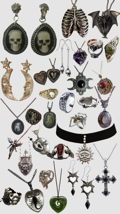 Sum cool jewellery Whimsical Goth Jewelry, Whimsy Goth Jewelry, Cool Jewellery, Goth Jewelry Aesthetic, Goth Accessories Jewellery, Gothic Witch Aesthetic, Whimsigoth Accessories, Clothes White Background, Gothic Accessories Jewellery