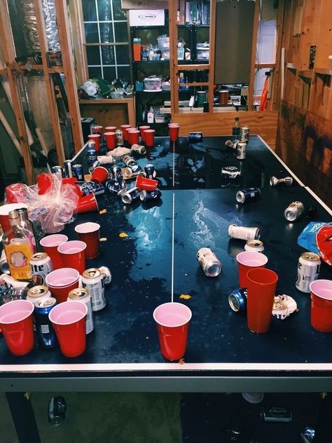 Drunk Friends, American Party, Party Aesthetic, Alcohol Aesthetic, Red Cups, Summer Bucket, Teenage Dream, Party Girls, Party Night