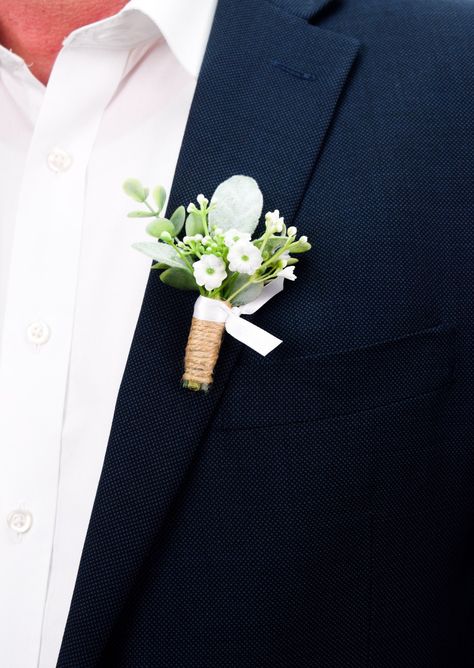 Silk Boutonniere, Florist Inspiration, Greenery Boutonniere, Silk Flower Boutonniere, Groom Style Wedding, Boutonnieres Prom, Flower Crown Bride, Floral Crown Wedding, Rustic Boutonniere