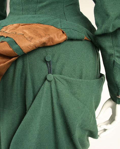 Detail - Riding habit Date: ca. 1875 Culture: American Medium: wool Detail Couture, 1870s Fashion, Riding Habit, Victorian Costume, 19th Century Fashion, Period Outfit, Victorian Clothing, Antique Clothing, Clothing Details