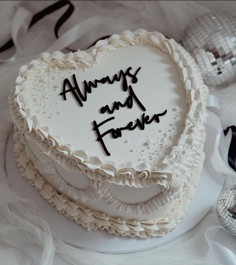 Wedding Cake For Two, Wedding Cakes Topper, Wedding Cake Writing Ideas, Mini Engagement Cake, Wedding Smash Cake, Sheet Cakes For Weddings Reception, 10 Year Wedding Anniversary Cake, Simple Wedding Cake Ideas 2 Tier, Engagement Party Cake Ideas Simple