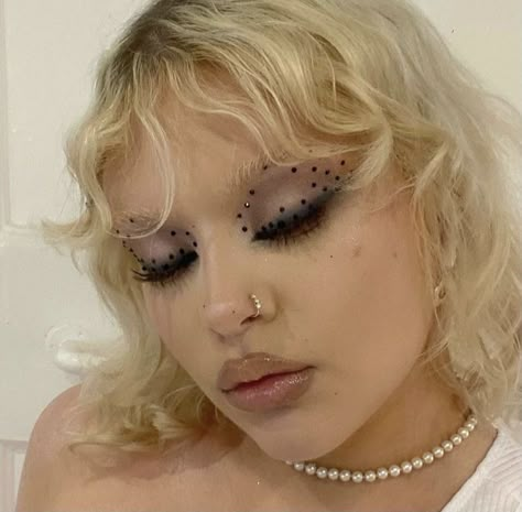 Artsy Makeup, Swag Makeup, Smink Inspiration, Dope Makeup, Edgy Makeup, Makeup Eye Looks, Creative Eye Makeup, Beauty Inspo, Creative Makeup Looks