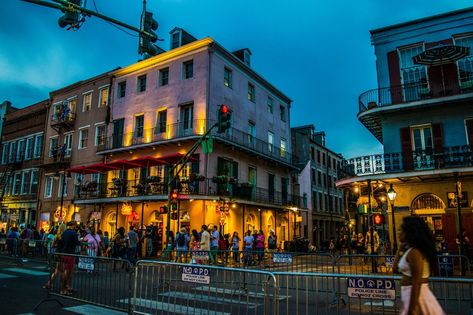 best bars in New Orleans Bars In New Orleans, New Orleans Bars, Nola Trip, Live Music Bar, Hidden Bars, Hotel Monteleone, Underground Bar, Downtown New Orleans, Bourbon Bar