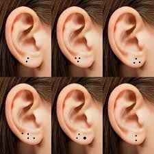 Lobe Piercing Stacked, Stacked Earlobe Piercing, Stacked Lobe Piercing Ideas, Lobe Piercing Ideas, Stacked Lobe Piercing, Stacked Lobe, Lobe Piercings, I Love Them So Much, Piercing Ideas