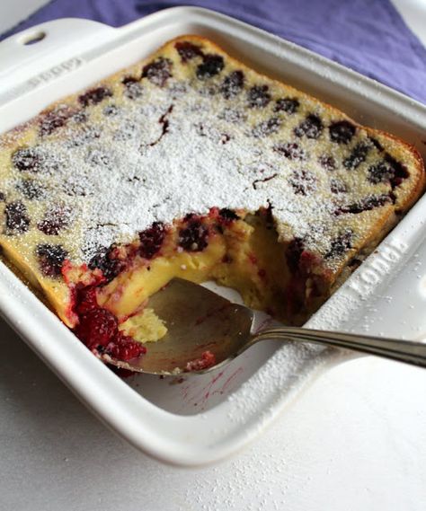 Easy Custard, Clafoutis Recipes, Blackberry Recipes, Cake Mug, French Breakfast, Perfect Brunch, Pie Dessert, Family Favorite Meals, Breakfast Treats