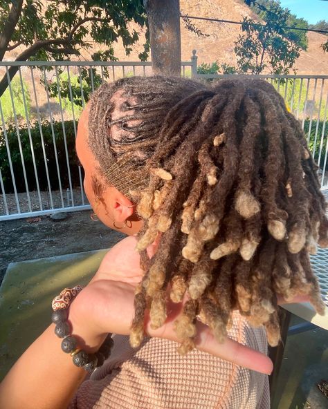 Follow @killinitkammy via Instagram ✨ | #locs #locstyles #locs #locinspo #dreadstyles #dreadlocks #locjourney #loclove #starterlocstyles #startermicrolocs #fyp #explore #explorepage #blondelocs #bleachedlocs #fyp #womenwithlocs Fluffy Locs, Loc Ponytail, Gold Bobby Pins, Black Locs, Women Locs, Loc Hairstyles, Sister Locs, Pretty Braided Hairstyles, Amazing Hair