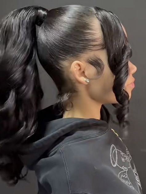 Straight Hair Ponytail Prom, Curled Ponytail Black Women, Hoco Straight Hairstyles, Sleek Ponytail With Curls, Curls With Ponytail, Hoco Hairstyles Black Hair, Birthday Hairstyles Ponytail, Birthday Dinner Hairstyles, Sew In Ponytail Hairstyles