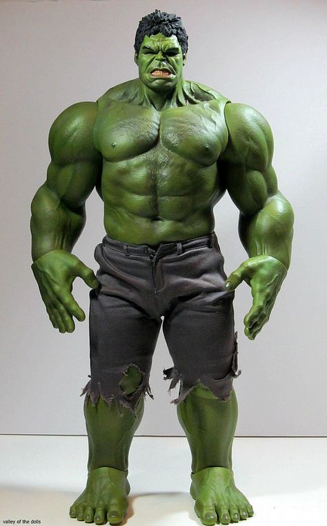 HOT TOYS Incredible Hulk Hulk Statue, Hulk Toy, Marvel Birthday Party, Supergirl Superman, Marvel Hulk, Marvel Superheroes Art, The Incredible Hulk, Hulk Smash, Comic Book Artwork