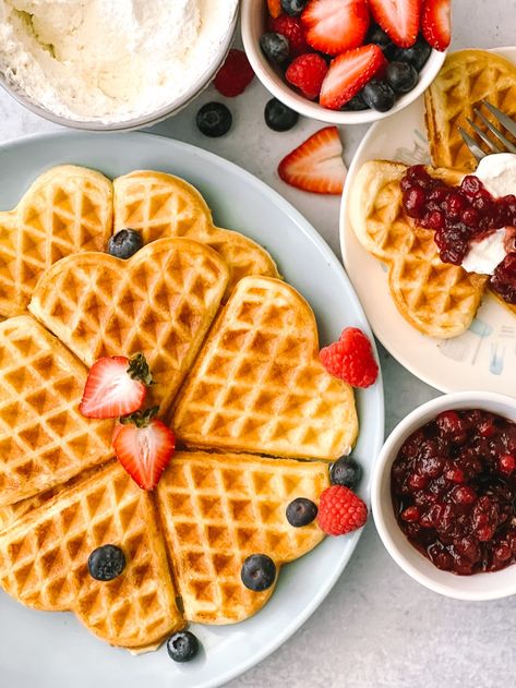 Swedish Waffles Recipe, Swedish Waffles, Norwegian Waffles, Homemade Brunch, Waffle Day, Egg Waffle, How To Make Waffles, Crispy Waffle, Frozen Waffles