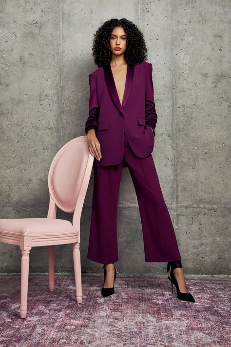 Wedding Suit Women, Runway 2020, Work Outfits Frauen, Style Essence, Elegantes Outfit Damen, Style Italy, Tuxedo Women, Paris Mode, Woman Suit Fashion