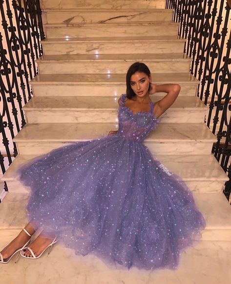 𝒶𝑒𝓈𝓉𝒽𝑒𝓉𝒾𝒸 on Instagram: “would you wear this dress?” Purple Ballgown Prom Dress, Ballgown Prom Dress Trendy, Wanhat Dress, Purple Ballgown, Tea Length Homecoming Dresses, Purple Ball Gown, Tea Length Prom Dress, Popular Prom Dresses, Modele Fitness