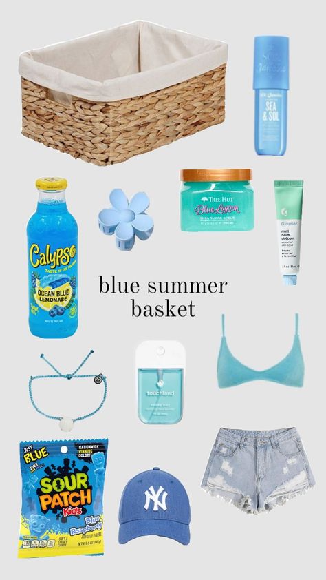 blue summer basket 🌊 Beach Gift Basket, Cheer Sister Gifts, Blue Gift Basket, Summer Gift Baskets, Teenager Birthday Gifts, Summer Basket, Teen Presents, Beach Basket, Holiday Baskets