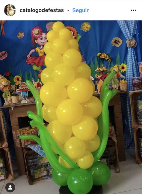 Corn Balloon Column, Corn Party Decorations, Corn Themed Party, Corn Balloon, Corn Party, Baseball Theme Party, Farm Themed Birthday Party, Farm Crafts, Farm Party