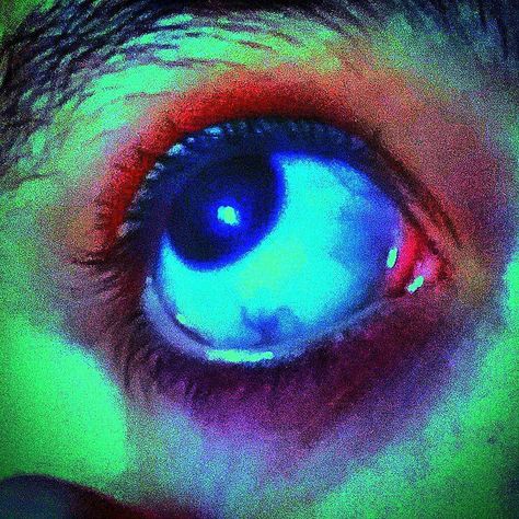 🫒 Cool Eye Pictures, Eye Strain Art Aesthetic, Crazy Eyes Aesthetic, Dilated Eyes Aesthetic, Rainbow Eyes Aesthetic, Color Blind Art, Prosthetic Eye Aesthetic, Void Eyes Drawing, Colorful Model Photography